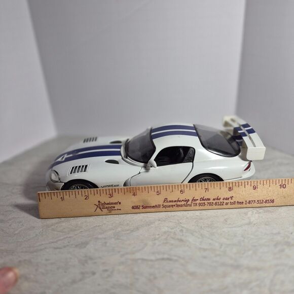 Blue & White Maisto Dodge Viper GTS GTS-R Coupe Scale 1/18 with Spoiler on Back. - Picture 13 of 16